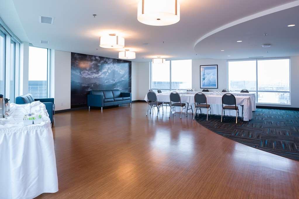 The Grand Winnipeg Airport Hotel By Lakeview Restaurace fotografie
